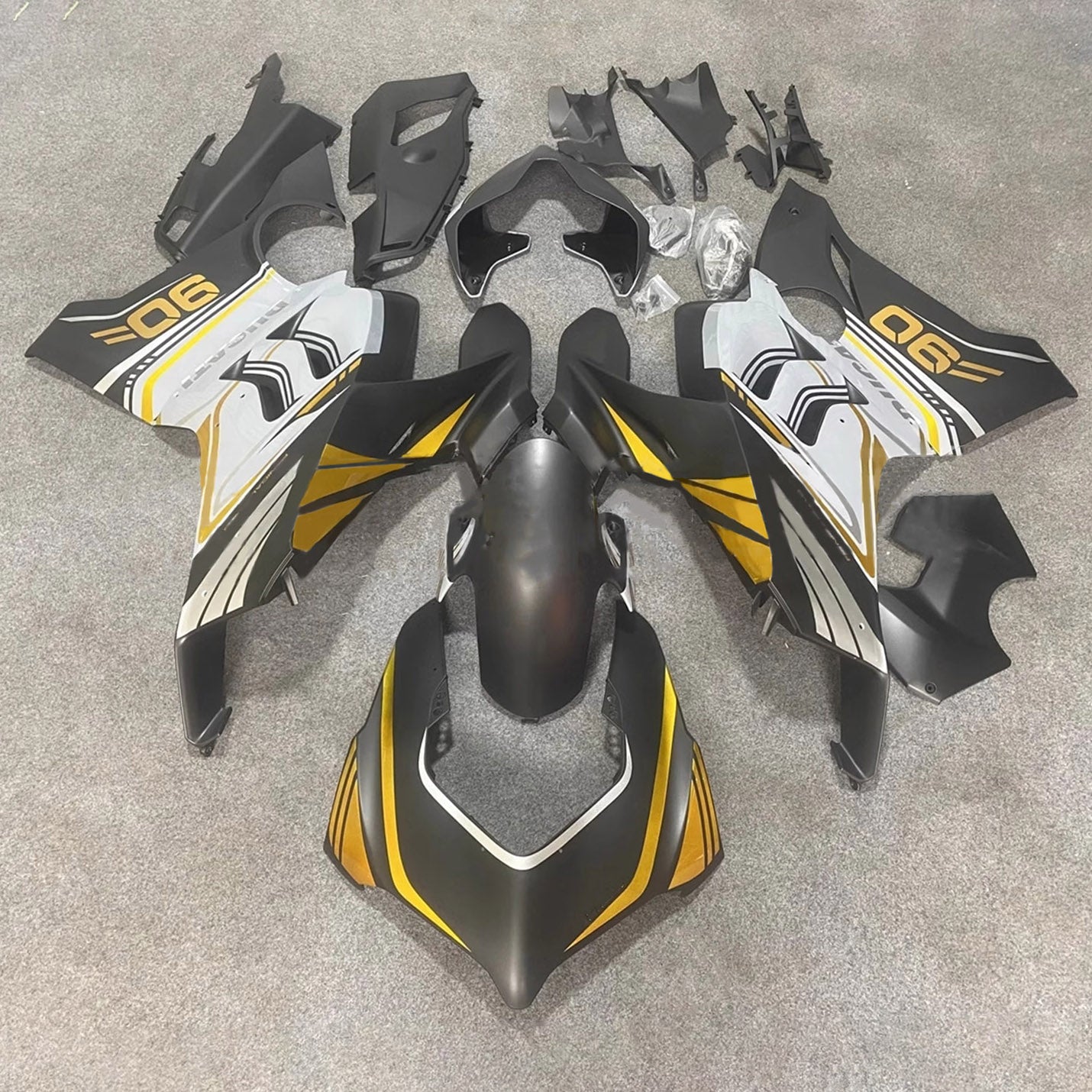 Amotopart Ducati 20-21 Panigale V4 V4S Matte Black White Gold Fairing Kit