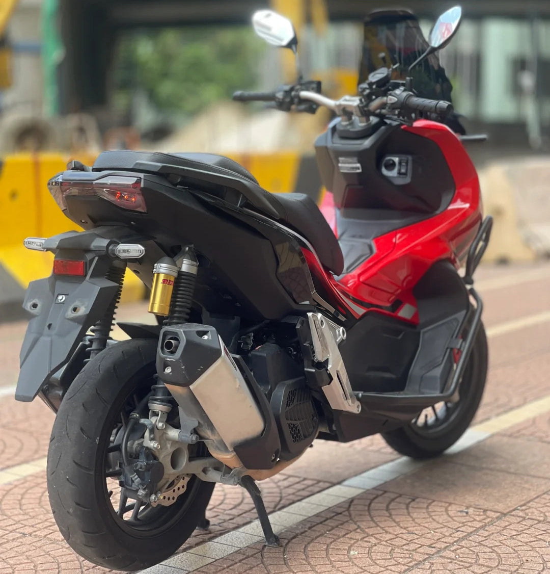 Amotopart 2018–2021 Honda ADV150 Grau Rot Schwarz Gelb Verkleidungsset