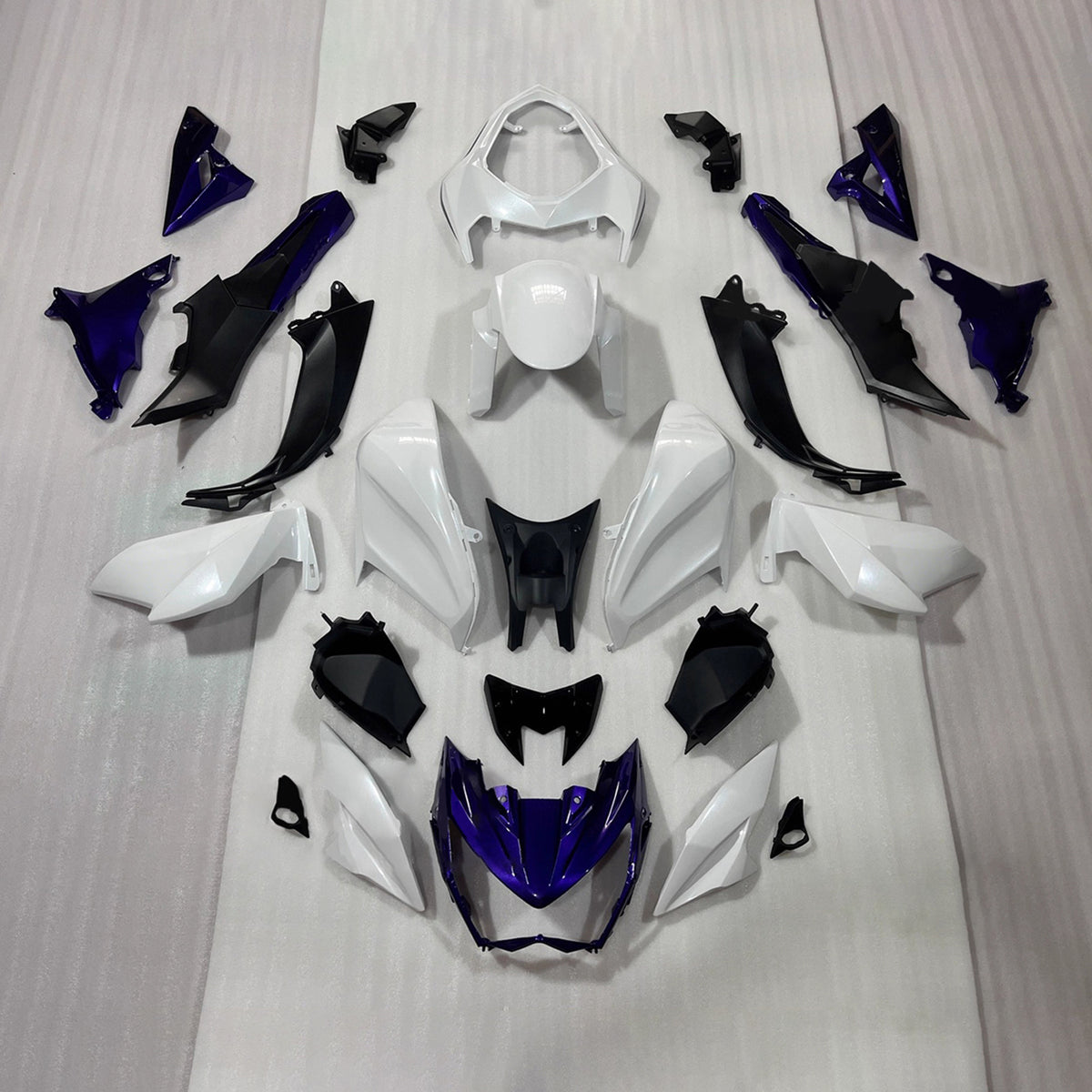 Amotopart 2013-2018 Kawasaki Z800 Black Blue Fairing Kit