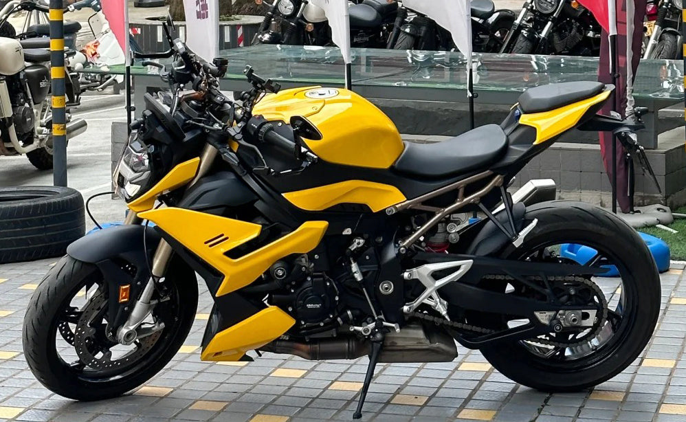 Amotopart 2021-2025 BMW S1000R Yellow Fairing Kit