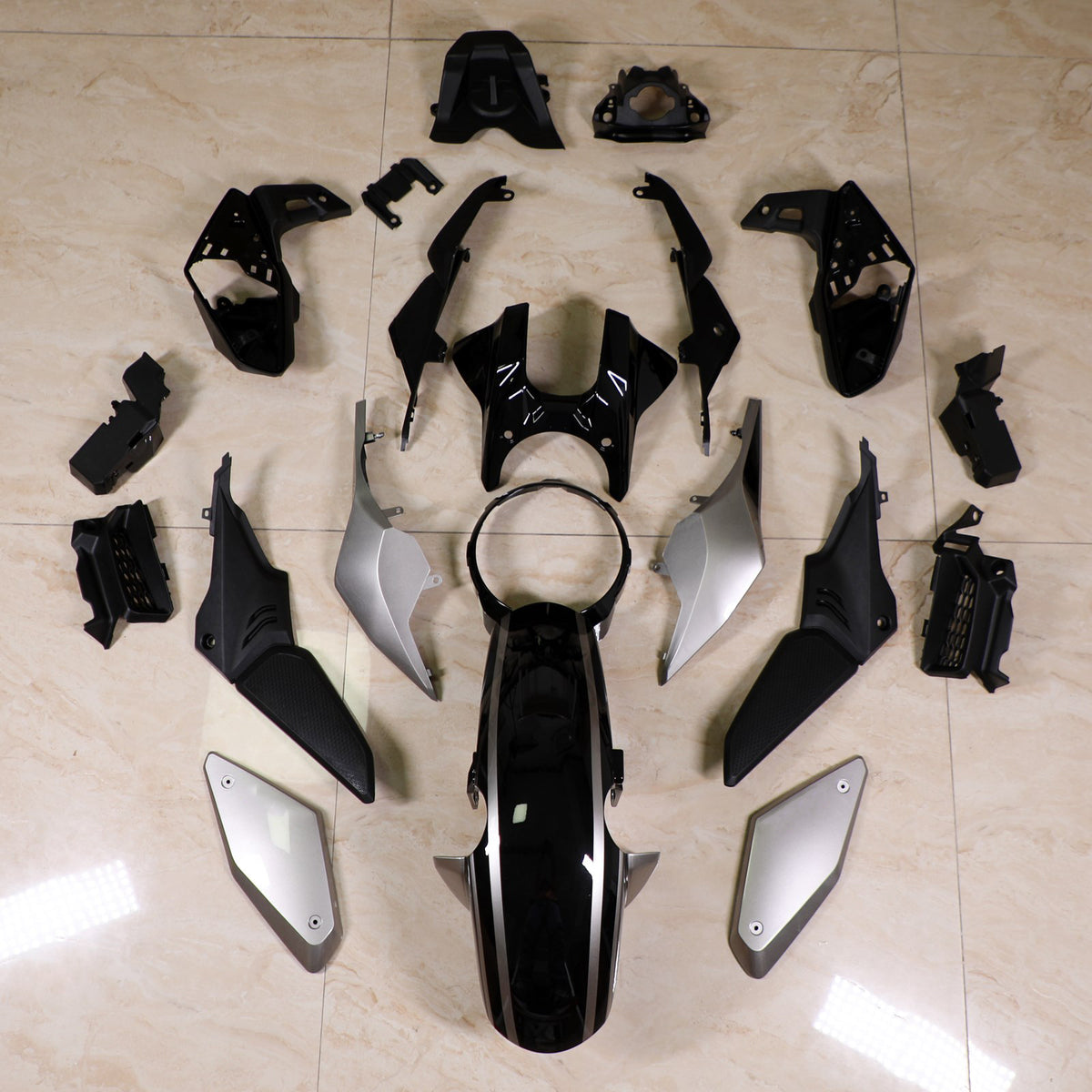 Amotopart 2019–2020 Honda CB650R Schwarz-Silber-Verkleidungsset