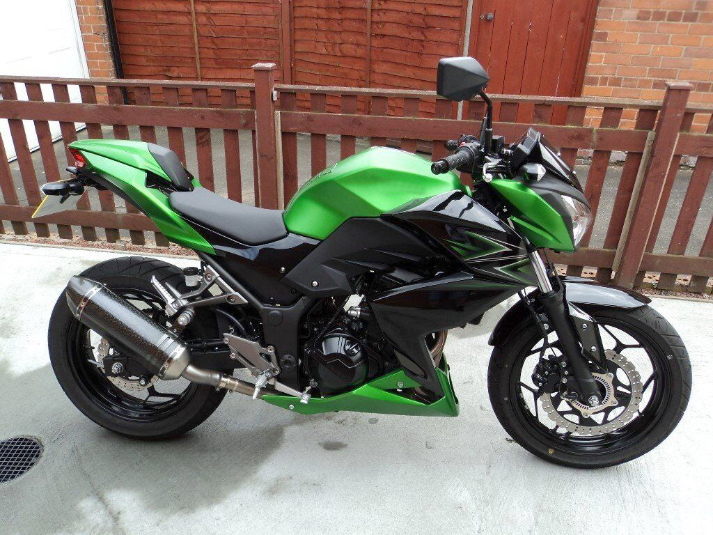 Amotopart 2015-2016 Kawasaki Z250 Z300 Black Green Red Gray Fairing Kit