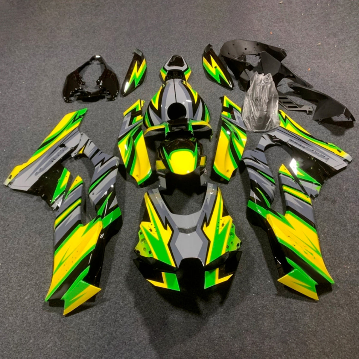 Amotopart 2021-2025 Kawasaki ZX-10R ZX-10RR Yellow Green Black Fairing Kit