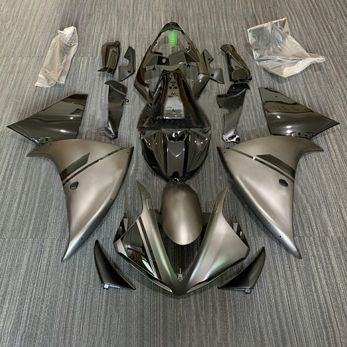 Amotopart 2009-2011 ヤマハ YZF-R1 ブラック ゴールド グレー フェアリングキット