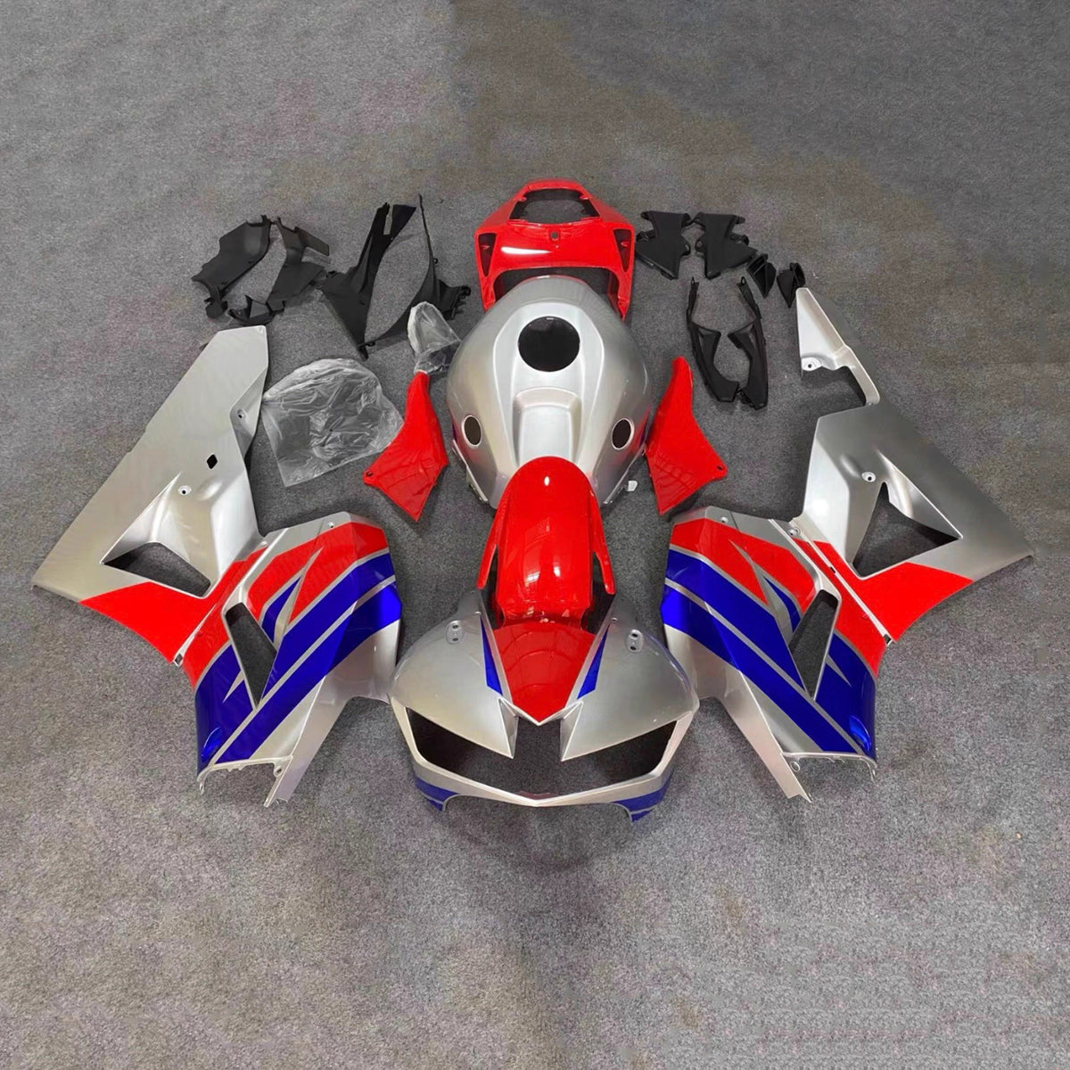 Amotopart 2013-2025 Honda CBR600RR F5 Kit de carenado plateado rojo azul
