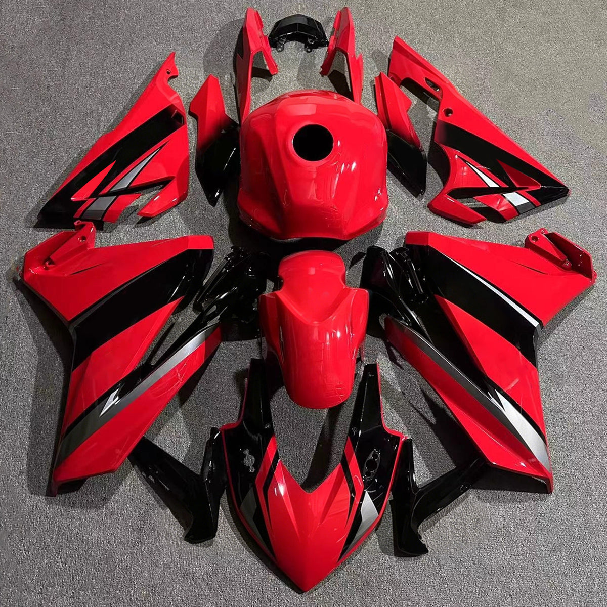 Zestaw owiewek Amotopart 2022 Honda CBR400R w kolorze szaro-czarno-czerwonym