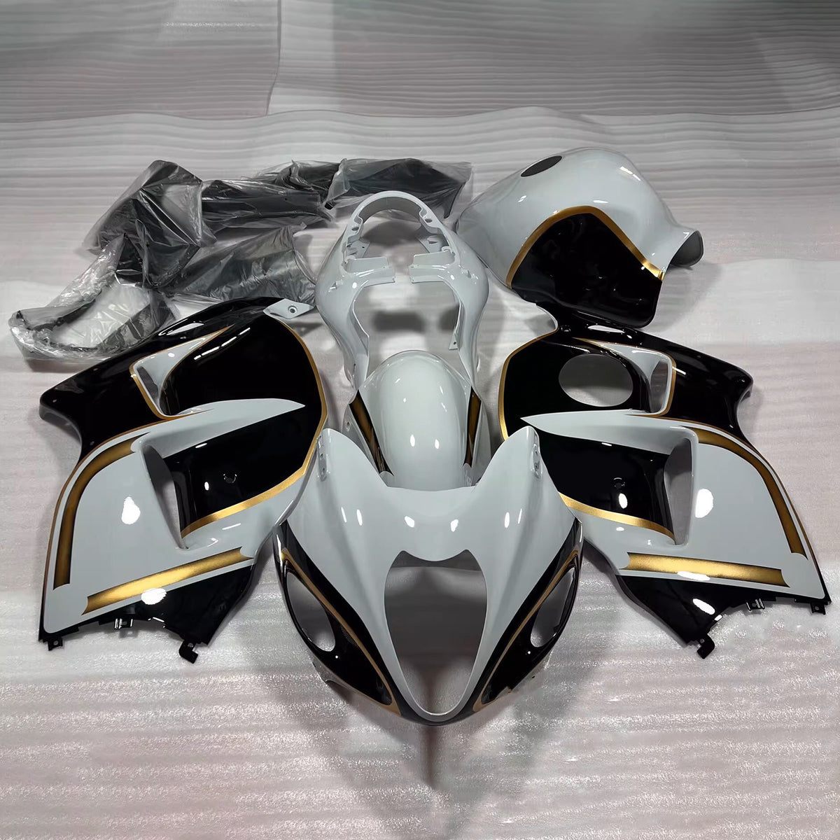 Amotopart 1999-2007 スズキ ハヤブサ GSX1300R ブラック ゴールド フェアリングキット