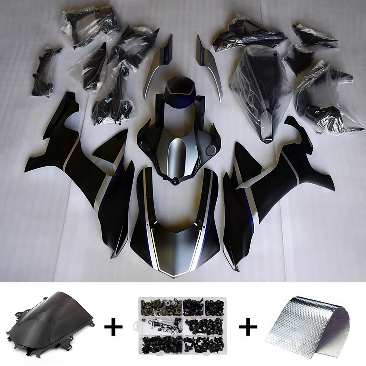 Amotopart 2015-2019 Yamaha YZF-R1 Black Gold Fairing Kit