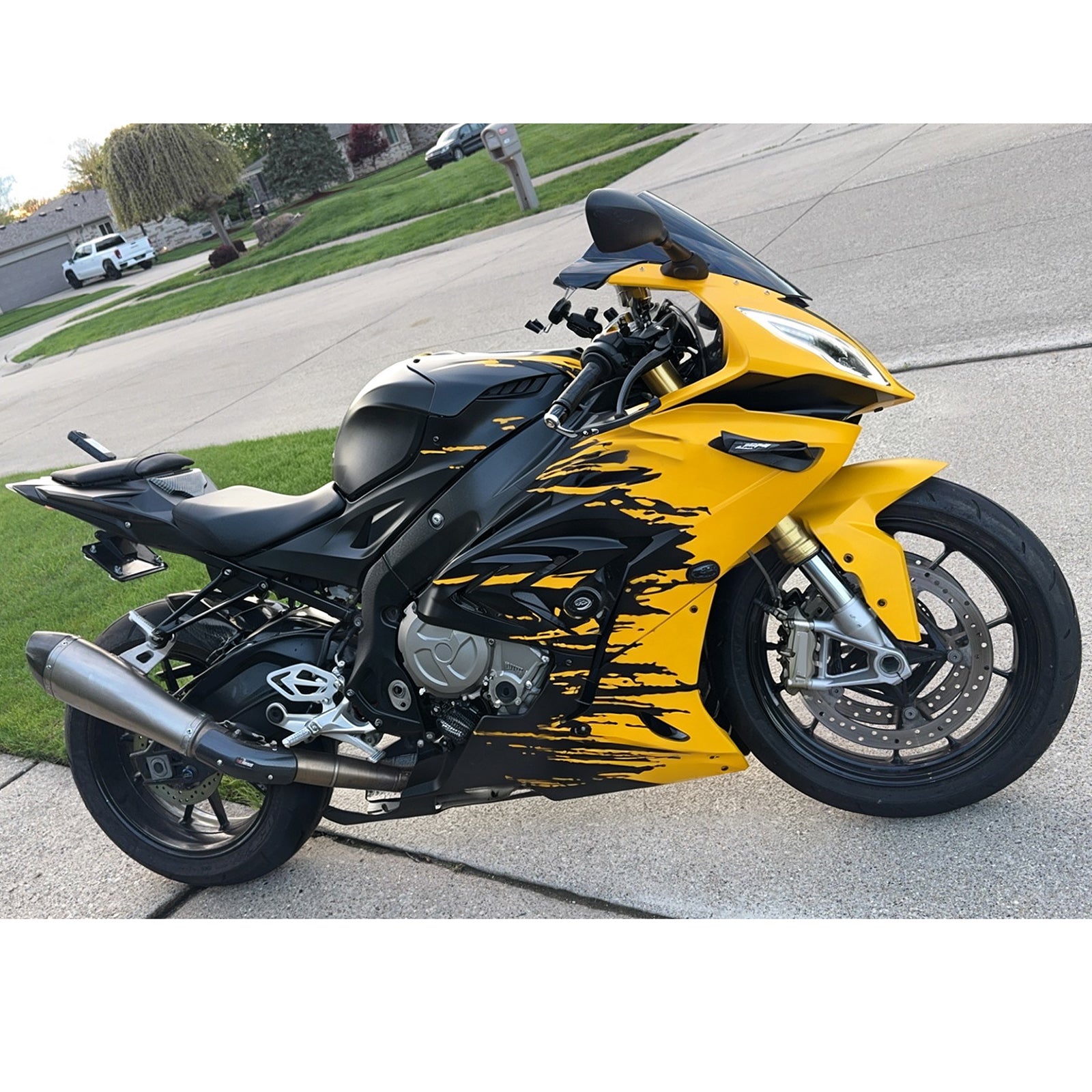 Amotopart 2015-2016 BMW S1000RR Yellow Black White Fairing Kit