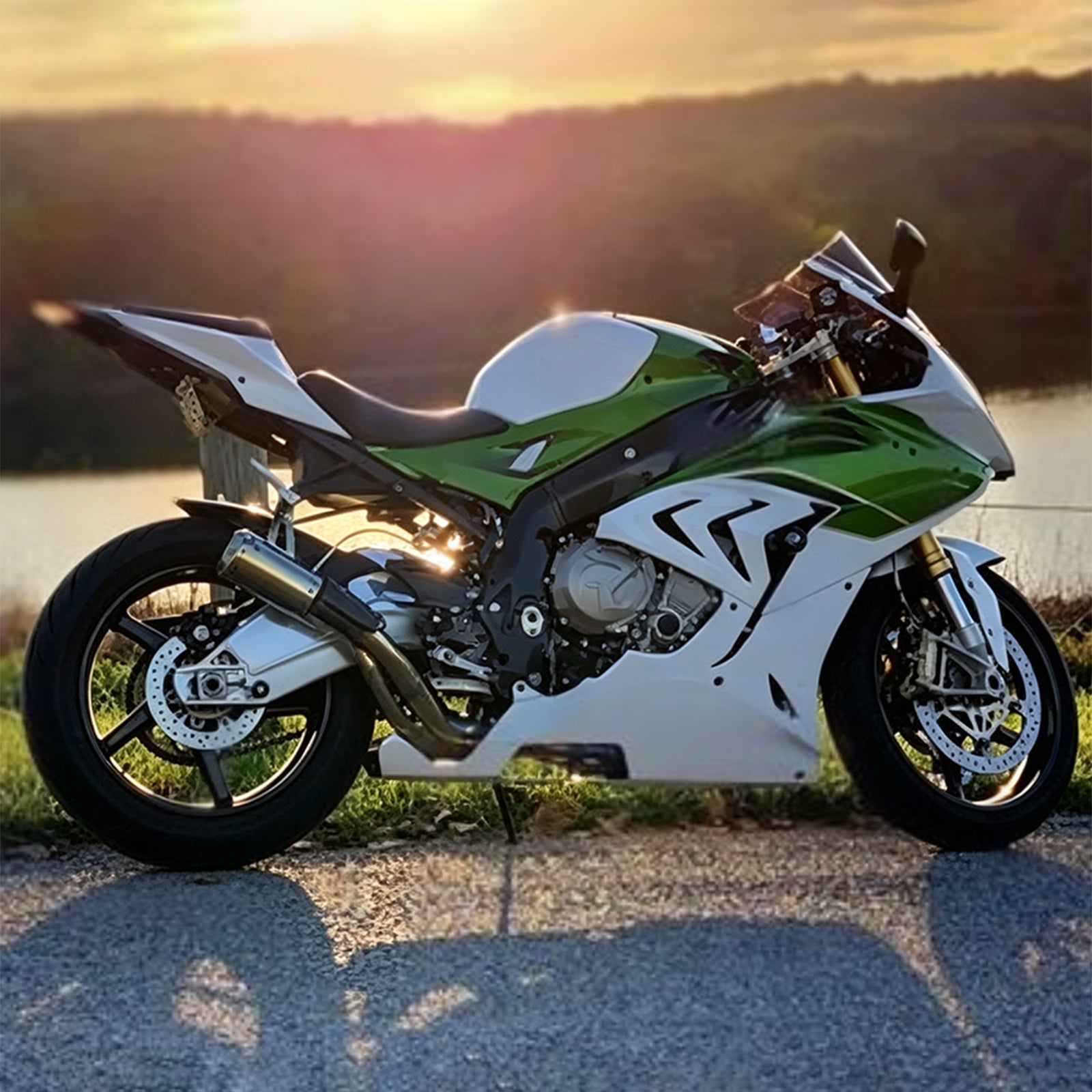 Amotopart 2017-2018 BMW S1000RR Green White Kiting Kit