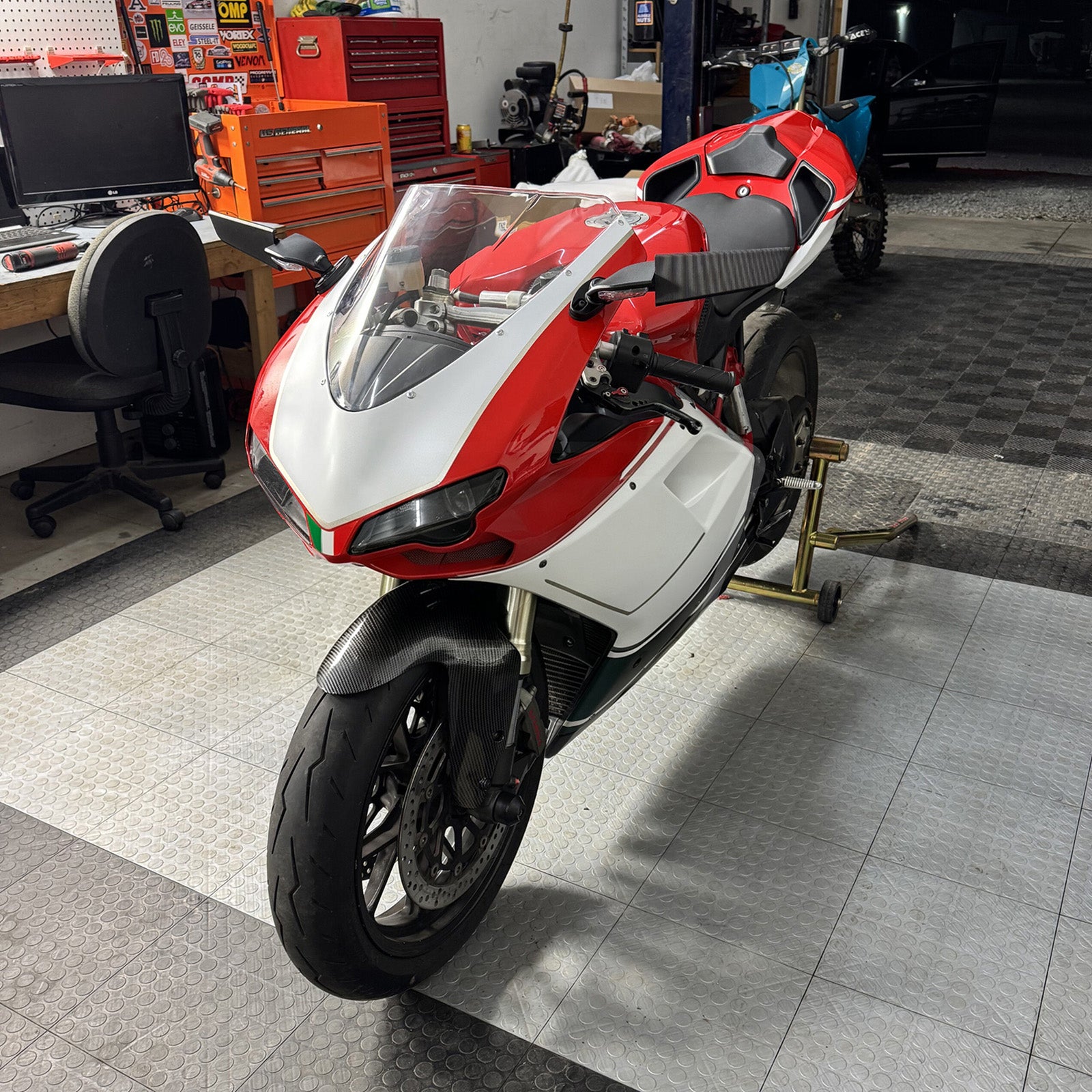 Amotopart 2007-2011 Ducati 1098 1198 848 Silver Red Black Carbon Fiber Pattern Fairing Kit