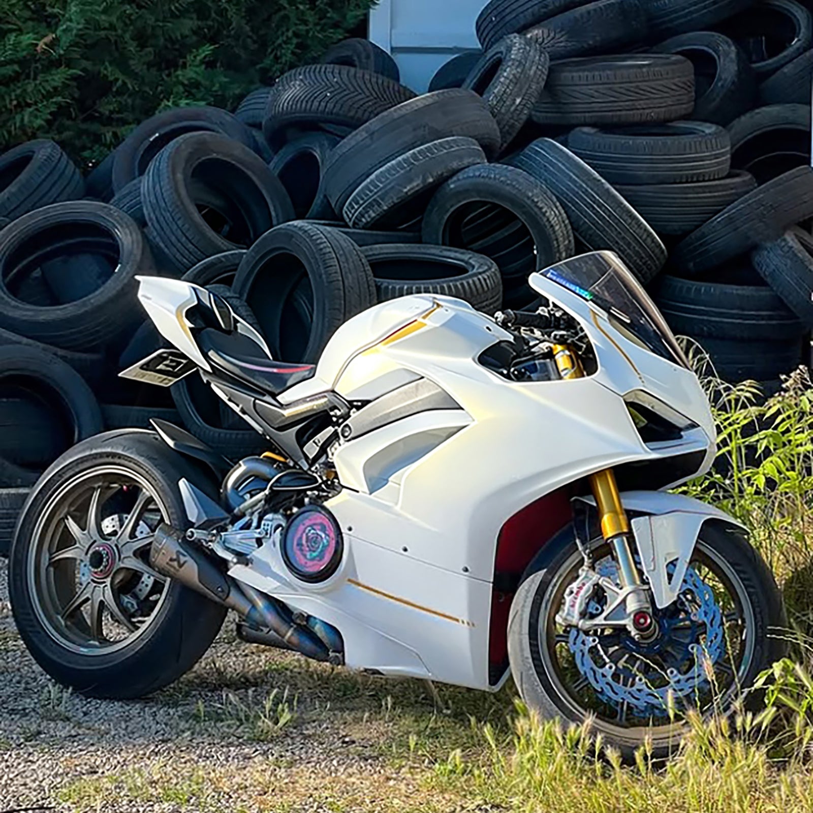 Amotopart 2018-2019 Ducati Panigale V4 V4S Glod White Fairing Kit