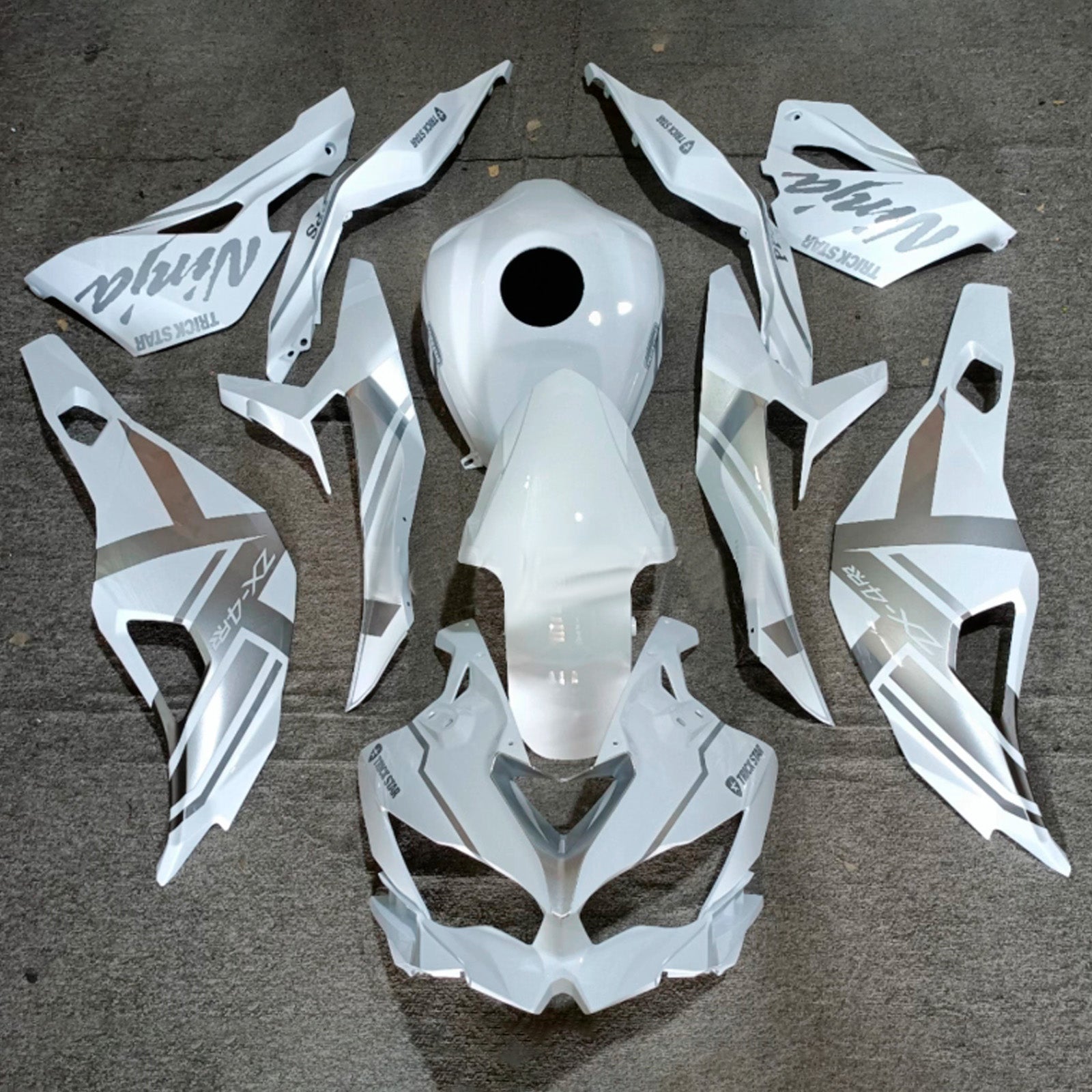 Amotopart 2024-2025 Kawasaki ZX-6R White Gray Fairing Kit