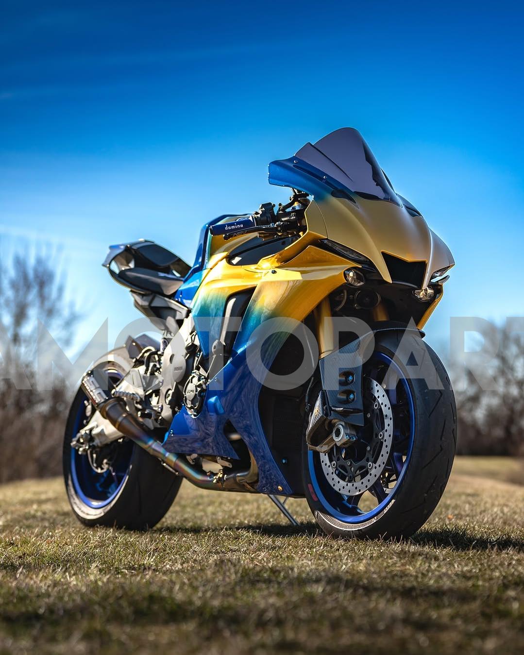 Amotopart 2020-2025 Yamaha YZF R1 Blue Gold Fairing Kit