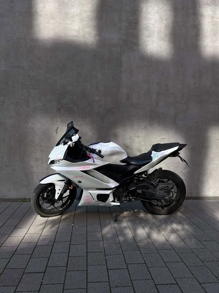 Amotopart 2019-2021 Yamaha YZF-R3 R25 Purple Gradient White Fairing Kit