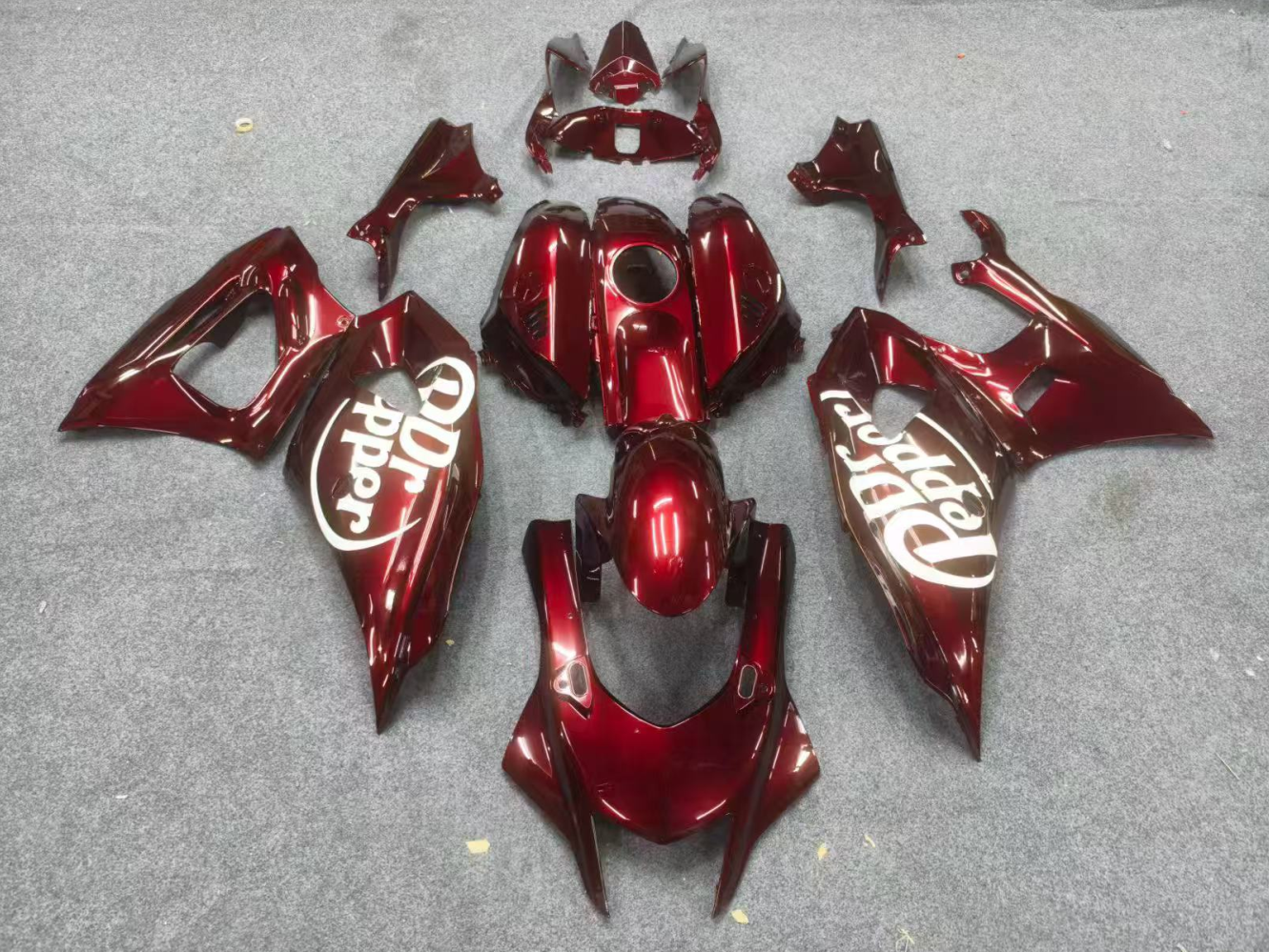 Amotopart 2021-2025 Yamaha YZF-R7 Glossy Red Fairing Kit