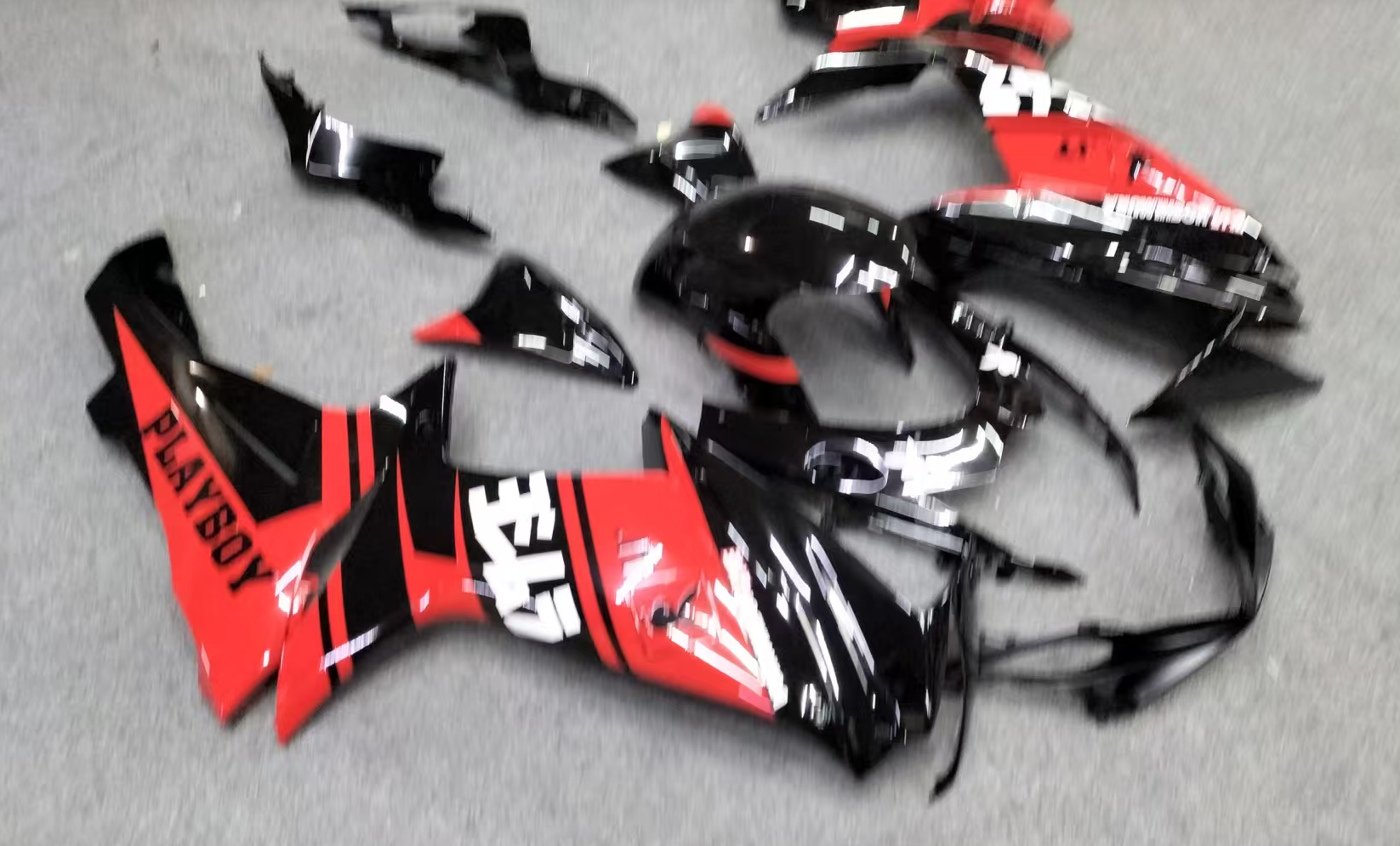 Amotopart 2011-2025 K11 GSXR 600/750 Suzuki Red & Black Style2 Failing Kit