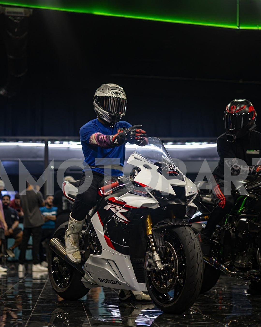 Amotopart 2020-2023 CBR1000RR-R Honda White&Red Style2 Fairing Kit