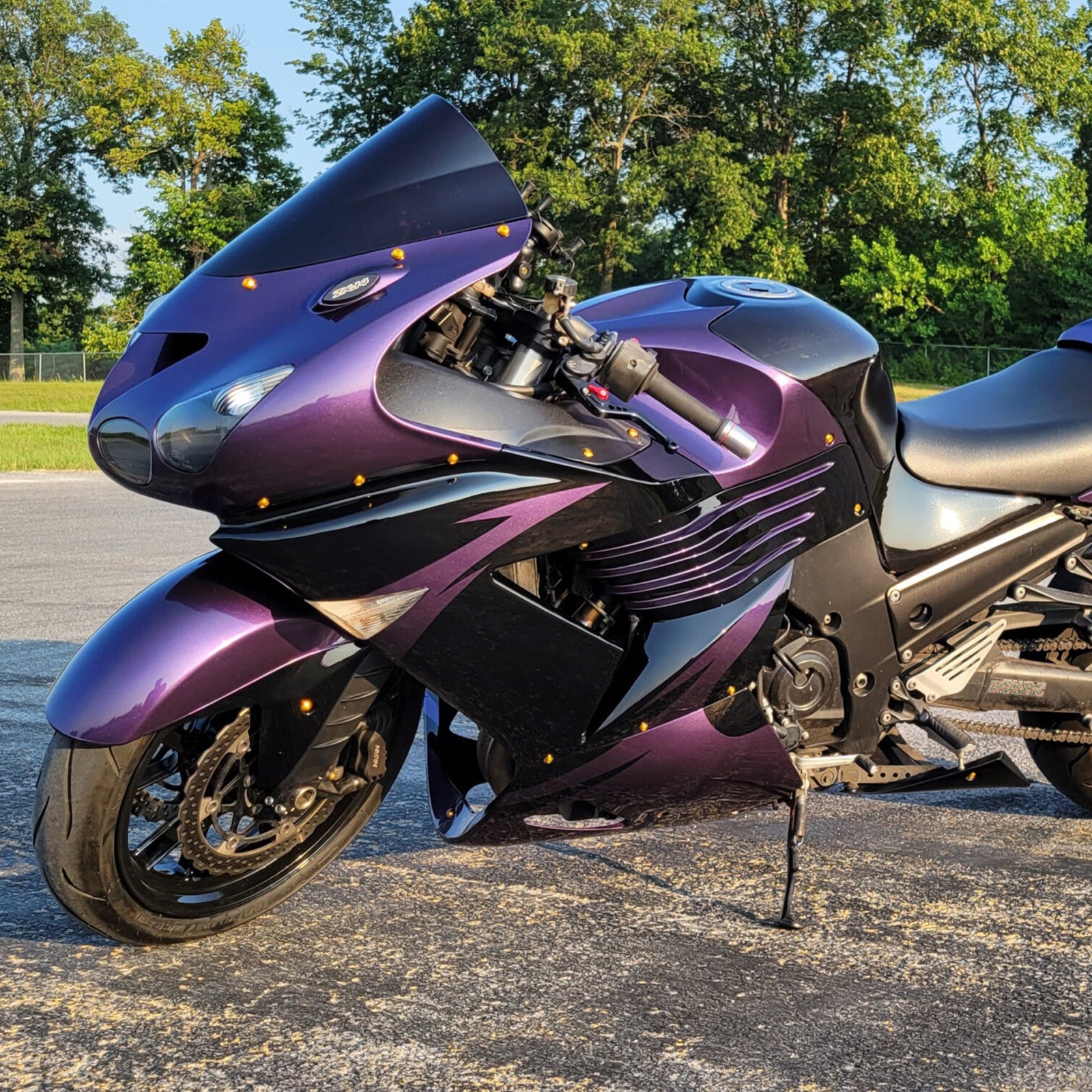 Amotopart 2006-2011 Kawasaki ZX14R ZZR1400 Lila Abzugskit