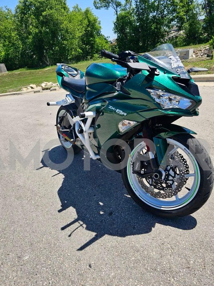 Amotopart 2019-2023 Kawasaki ZX6R Green Fairing Kit