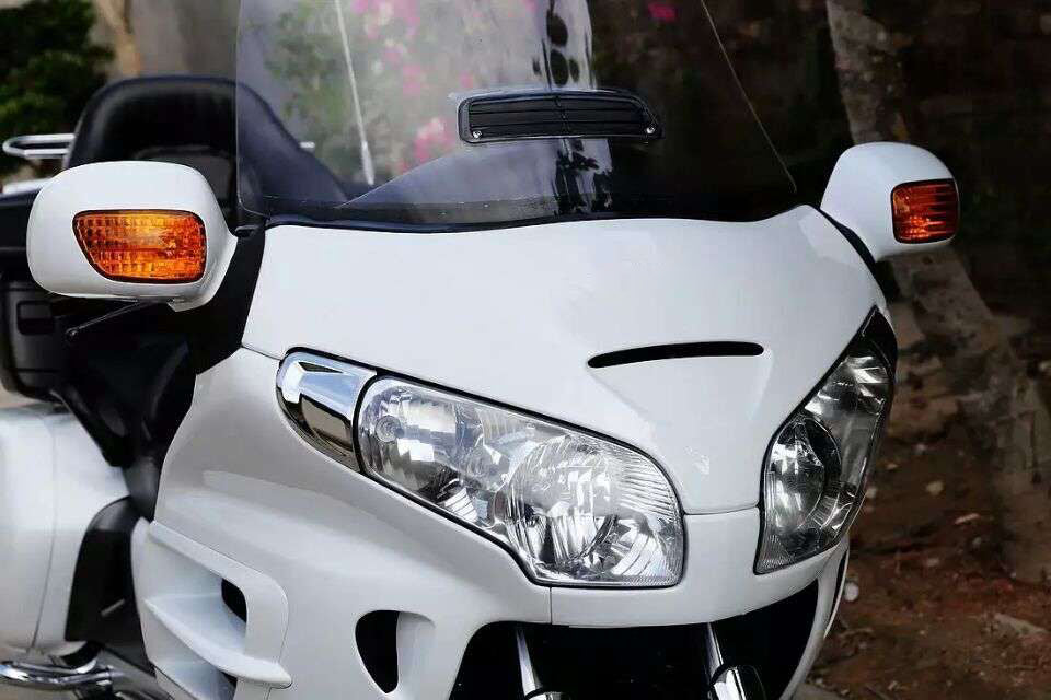 2006-2014 Honda Goldwing Gold Wing GL1800 Cubierta de faro delantero delantero