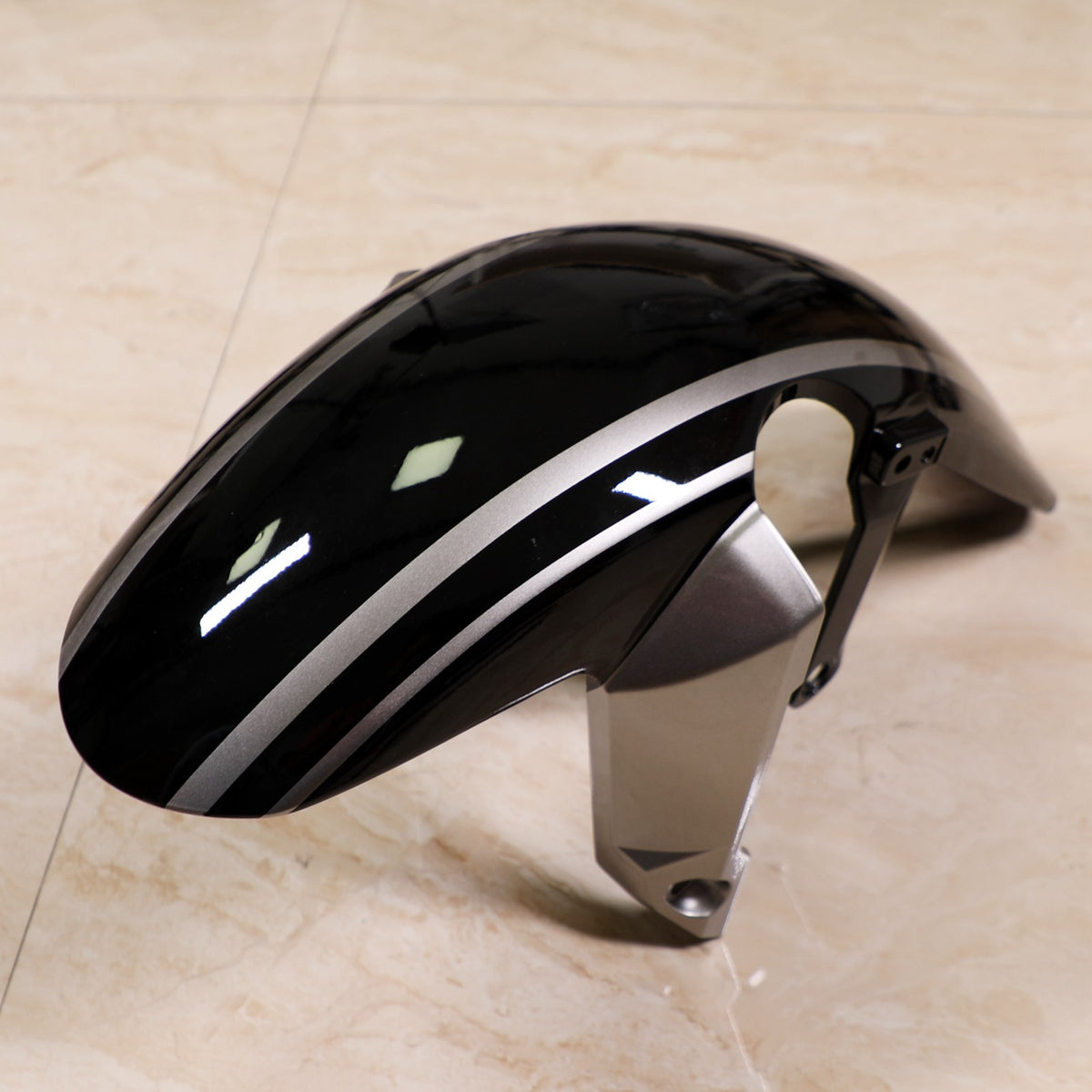 Amotopart 2019–2020 Honda CB650R Schwarz-Silber-Verkleidungsset