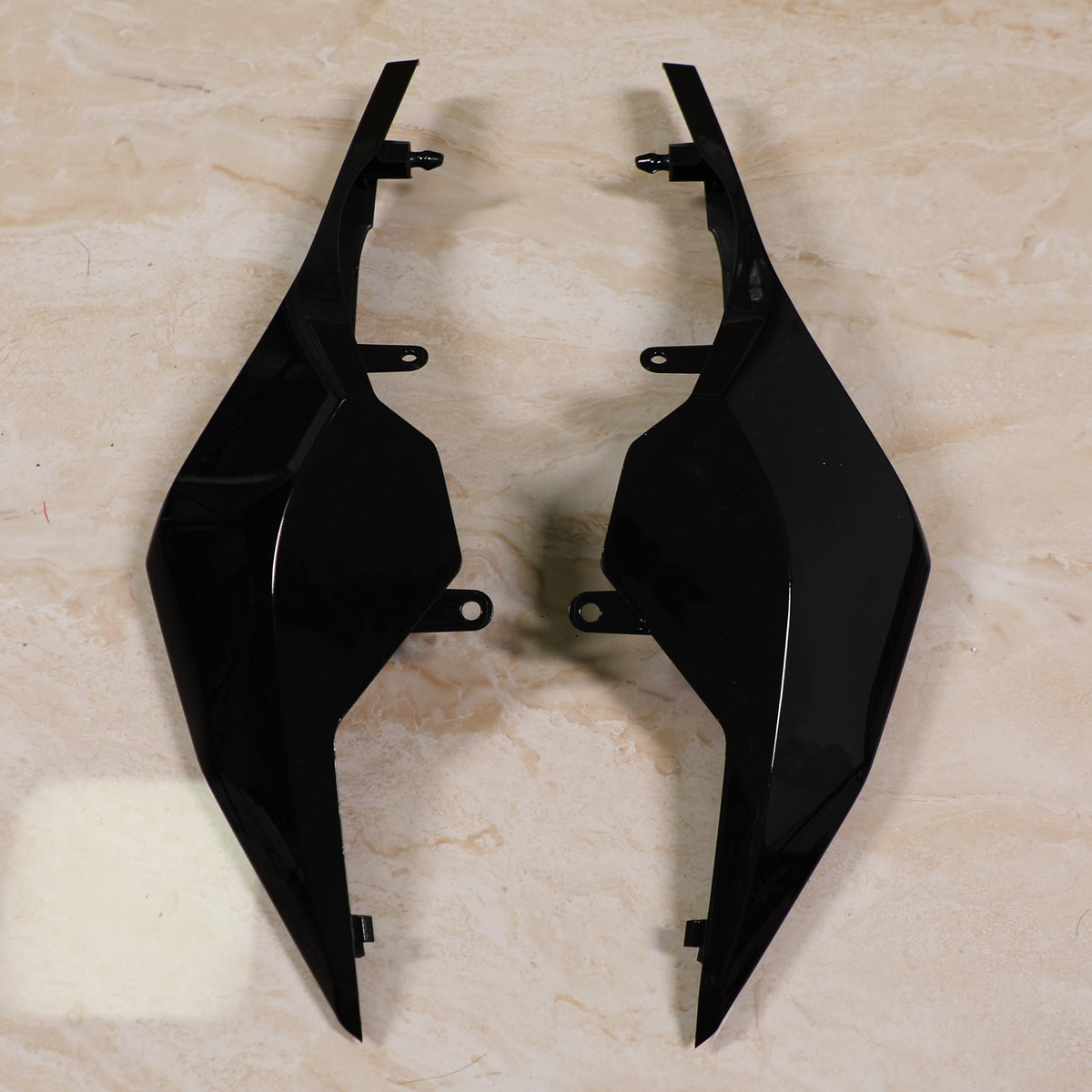 Amotopart 2019–2020 Honda CB650R schwarzes Verkleidungsset