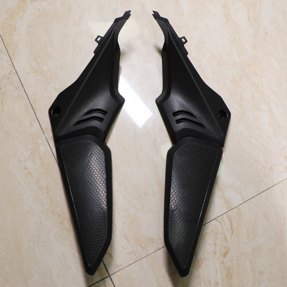 Amotopart 2019–2020 Honda CB650R schwarzes Verkleidungsset