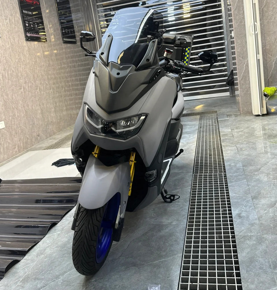 Amotopart 2020–2024 Yamaha NMAX 125/155/250 Schwarz & Graues Verkleidungsset