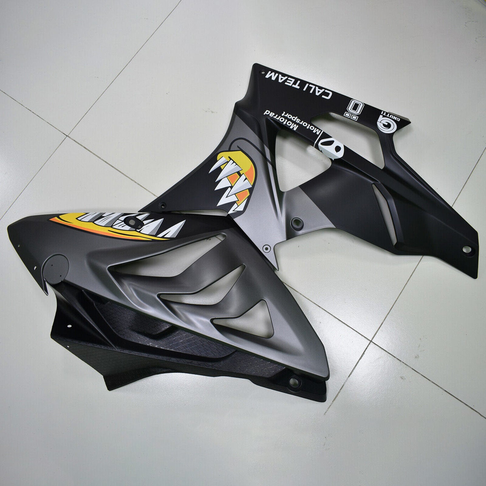 Amotopart 2009-2014 BMW S1000RR Black with Shark Teeth Fairing Kit