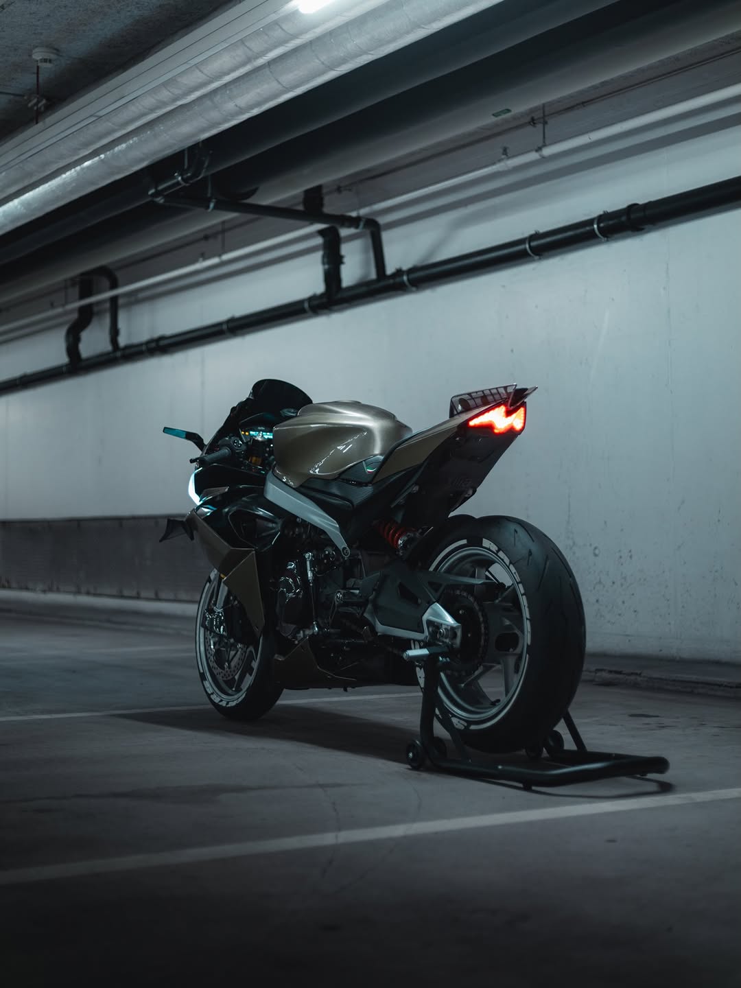 Amotopart Aprilia 2020–2024 RS660 Metallic Green Verkleidungsset