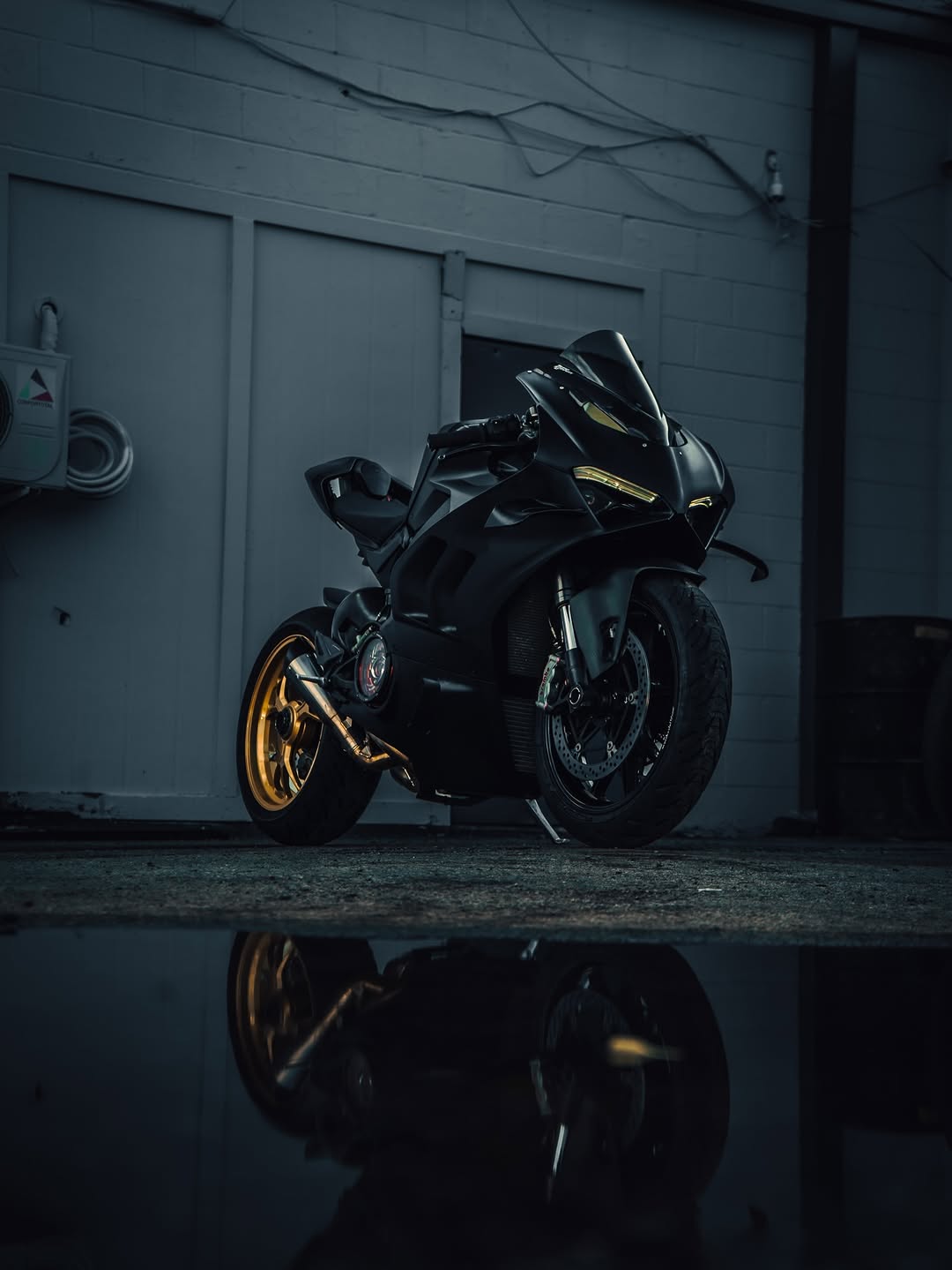 Kit de carénage Amotopart Ducati 22-24 Panigale V4 V4S bleu foncé