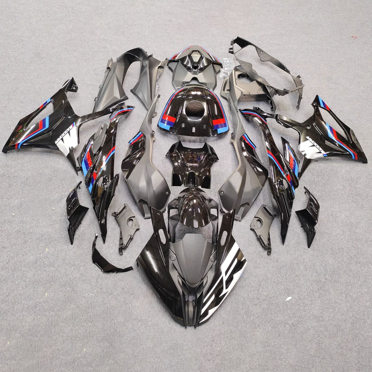Amotopart 2023-2024 BMW S1000RR Grey Black White Fairing Kit