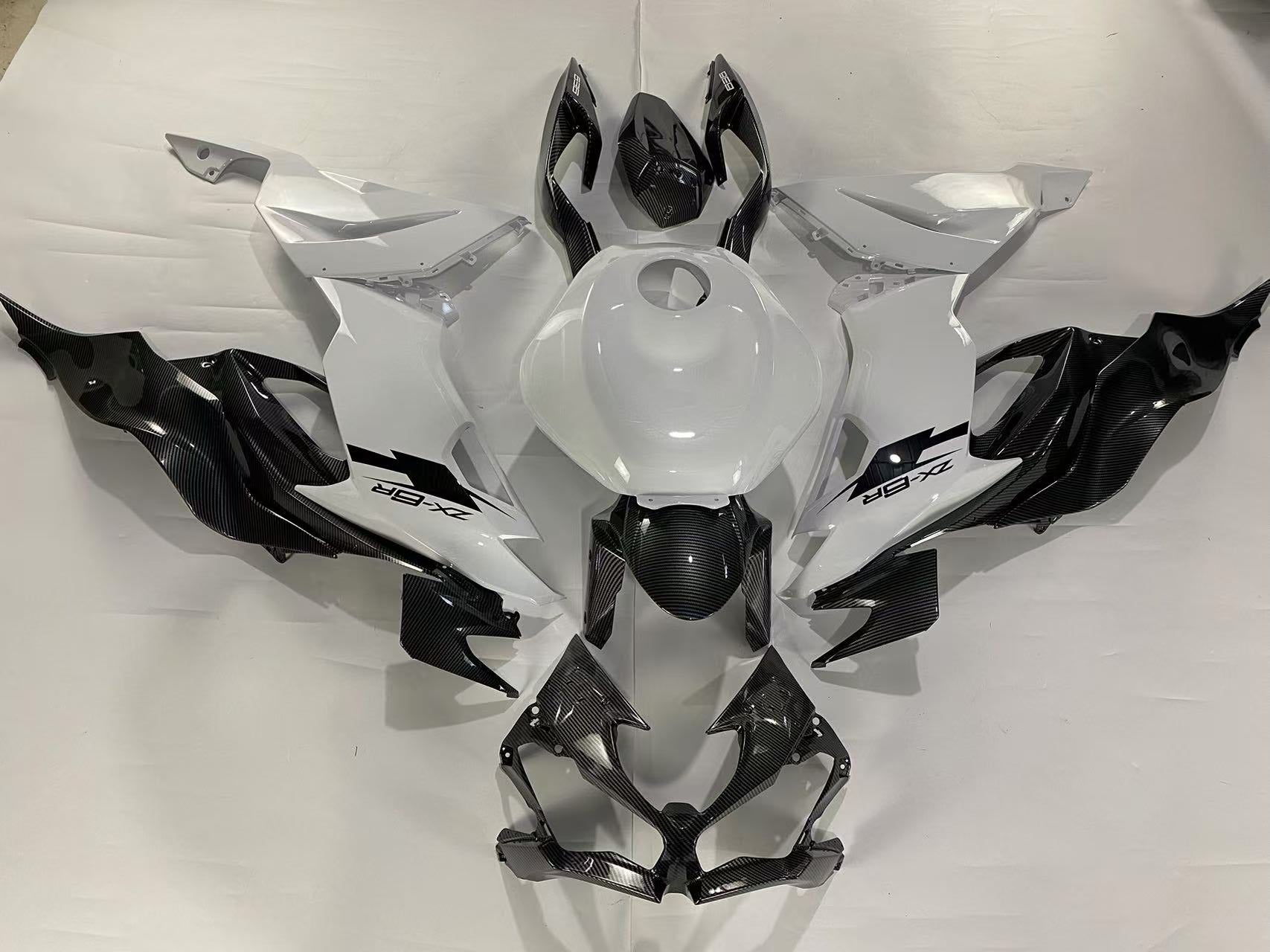 Amotopart 2019-2023 Kawasaki ZX6R Carbon Fiber White Fairing Kit