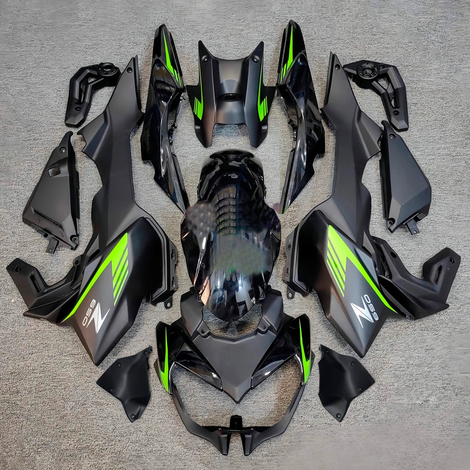 Amotopart 2020-2023 Kawasaki Z650 Black Green Fairing Kit