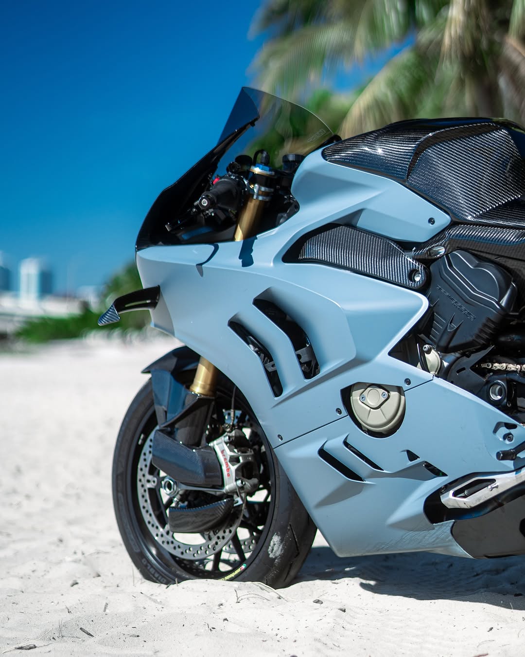 Amotopart ドゥカティ 22-24 パニガーレ V4 V4S & 23-24 パニガーレ V4SP V4R ブラック ホワイト フェアリングキット