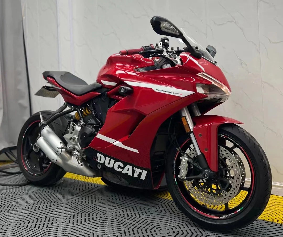 Amotopart 2017-2022 Ducati Supersport 939/939s Schwarz weiß rote Verkleidung Kit