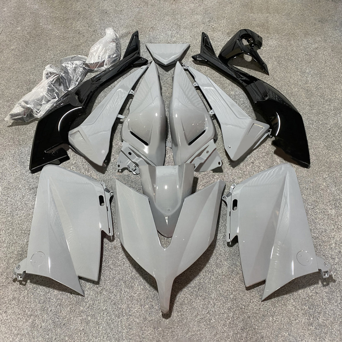 Amotopart 2015-2016 Yamaha TMAX530 Gray Black Fairing Kit