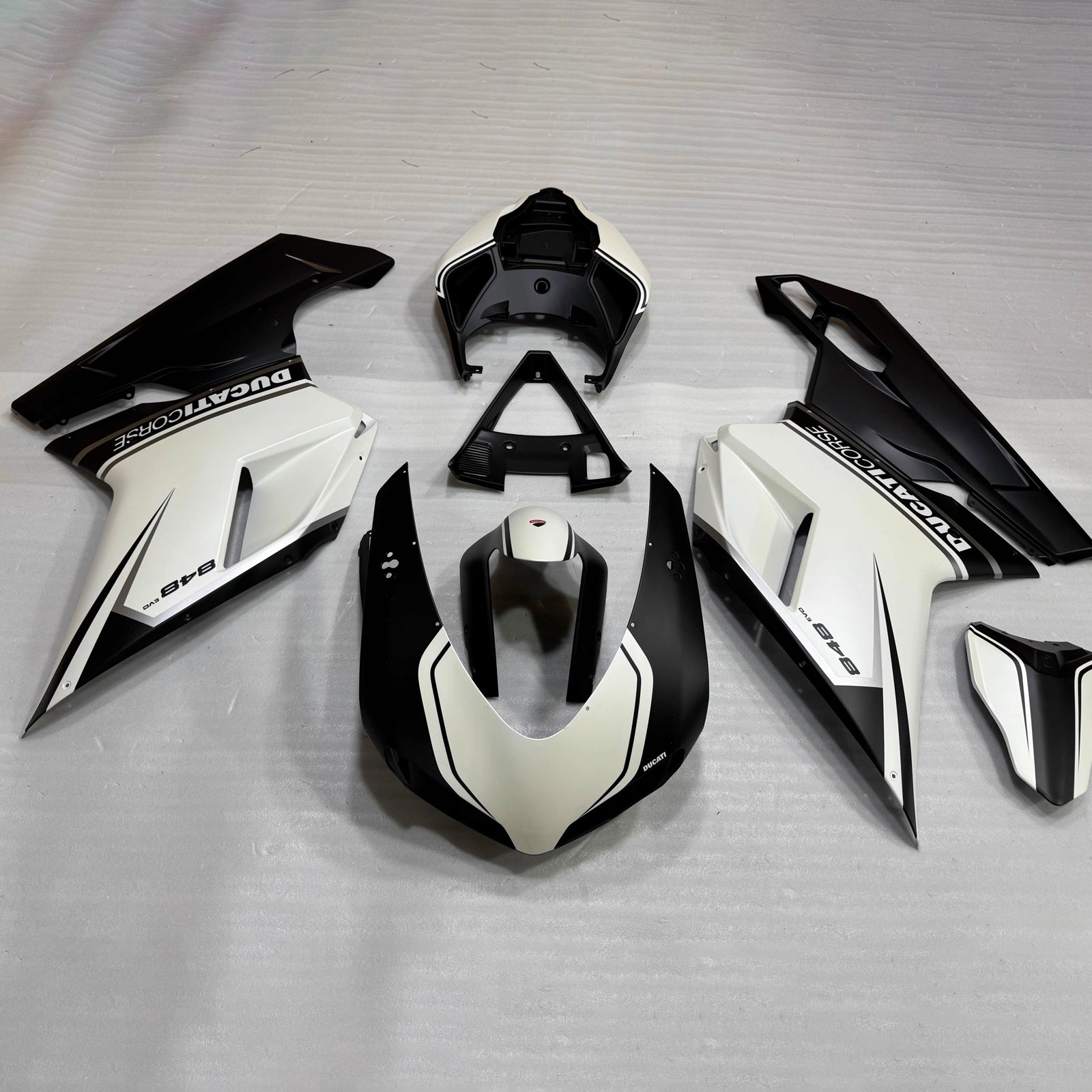 Amotopart All Years Ducati 1098/1198/848 Black White Fairing Kit