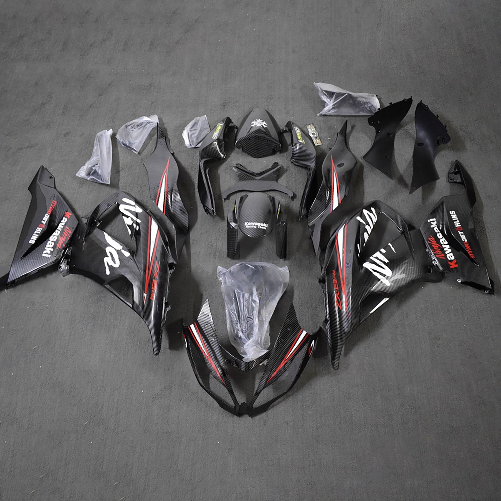Amotopart 2013-2018 Kawasaki ZX6R 636 White Red Black Carbon Fiber Pattern Fairing Kit