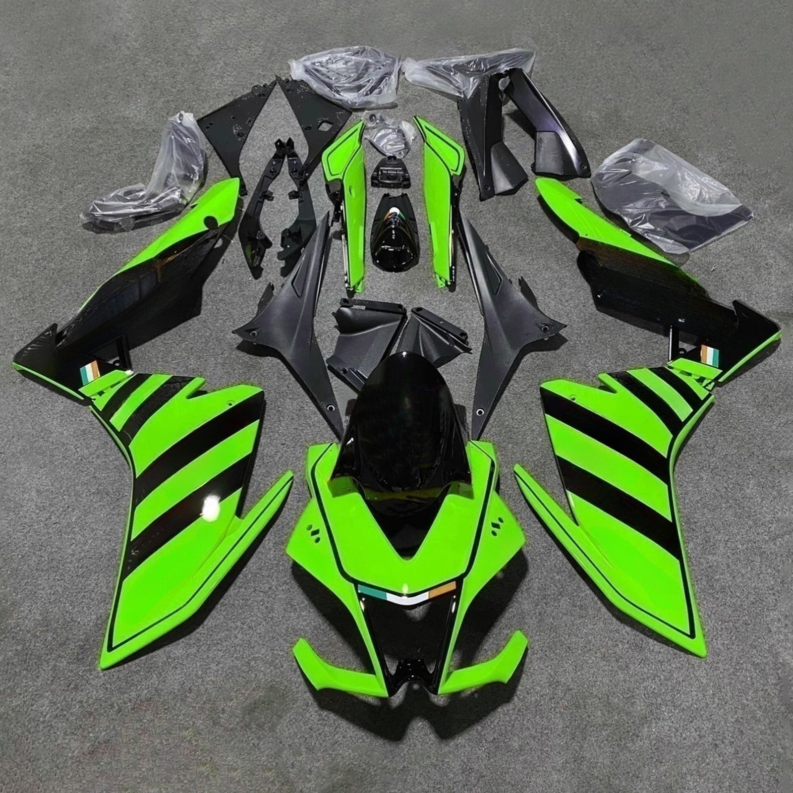 Amotopart 2009-2015 Aprilia RSV4 1000 Black Green Fairing Kit