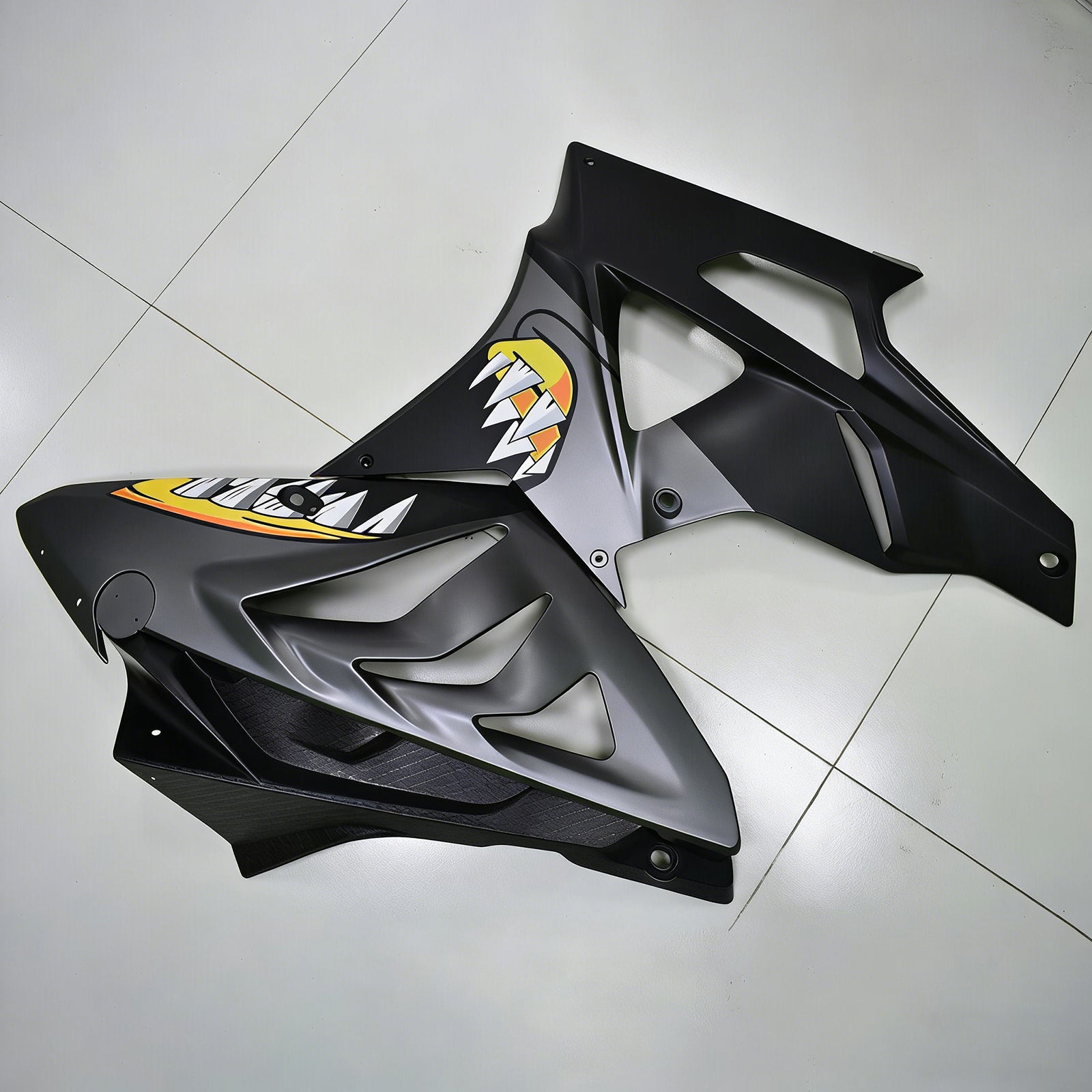 Amotopart 2009-2014 BMW S1000RR Black with Shark Teeth Fairing Kit