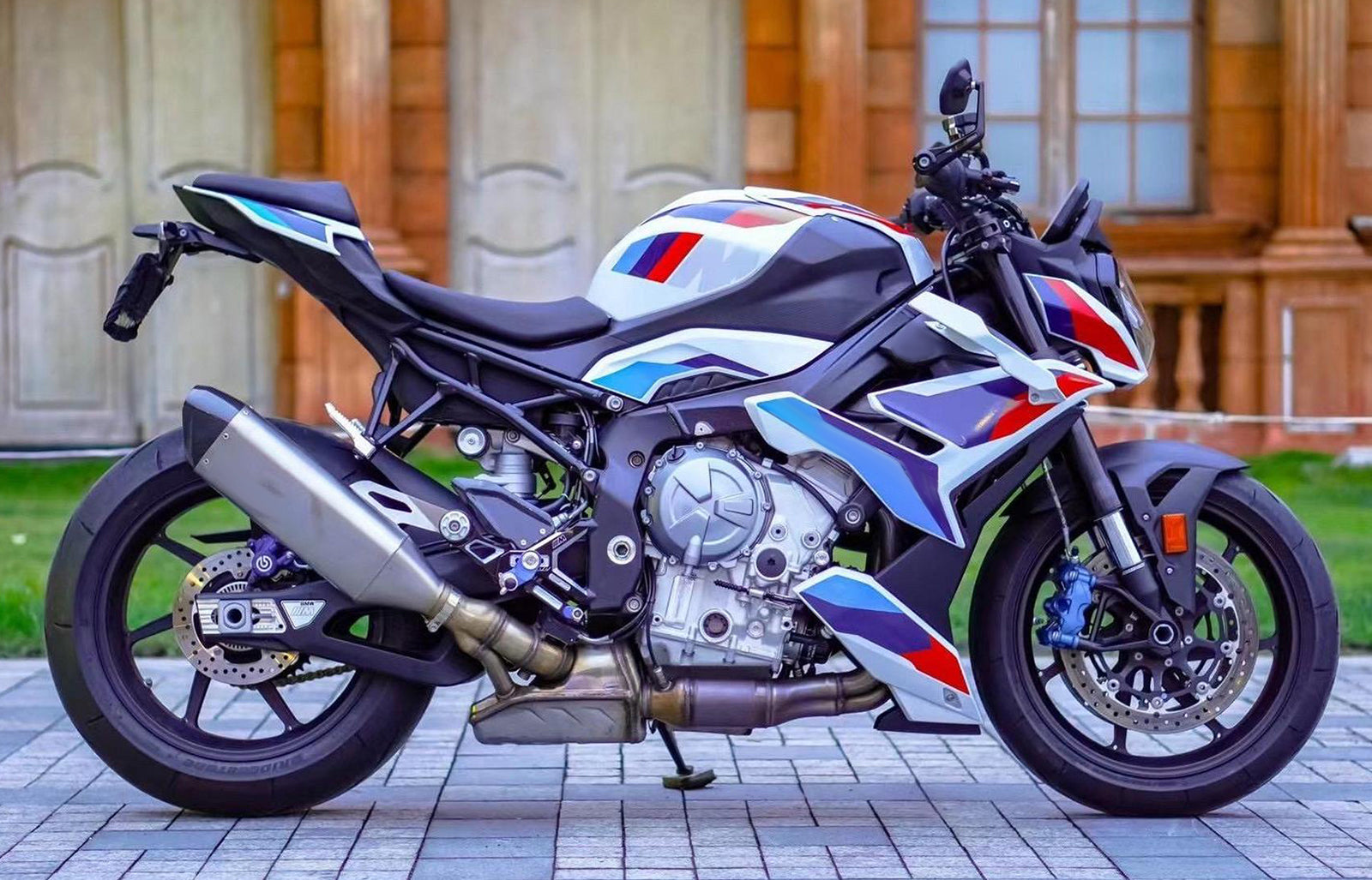 Amotopart 2021-2024 BMW S1000R White Blue Fairing Kit