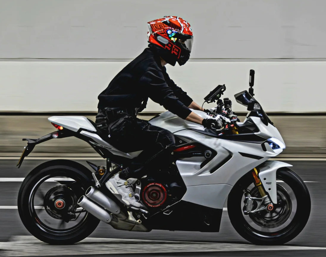 Amotopart 2021-2024 ドゥカティ スーパースポーツ 950 / 950S ブラック ホワイト フェアリングキット