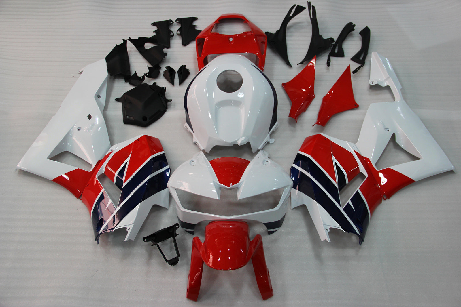 Amotopart 13-25 US ver. & 13-23 European ver. Honda CBR600RR Fairing White&Red Kit