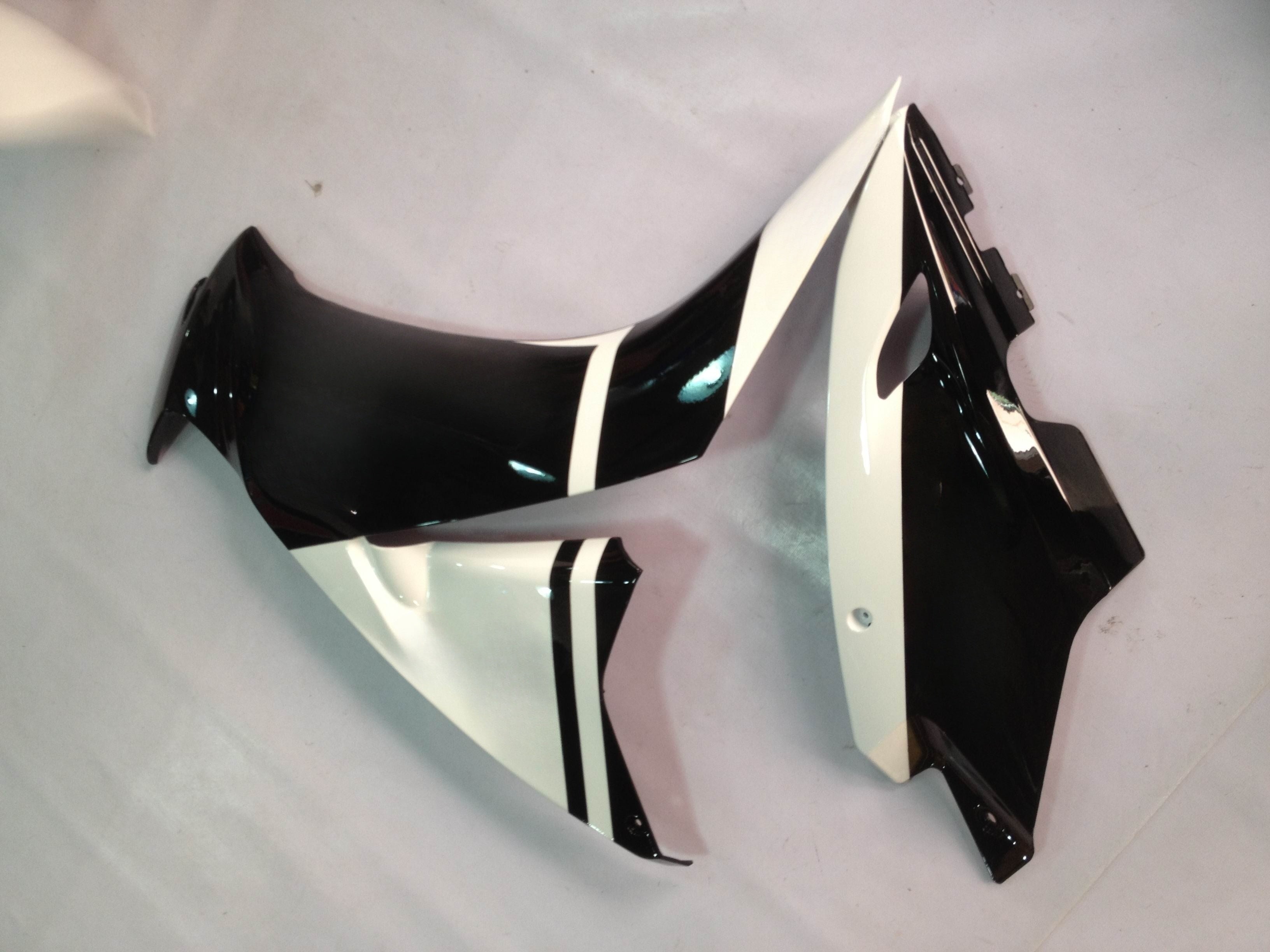 Amotopart 2012-2016 CBR1000RR Honda Black&White Playboy Fairing Kit