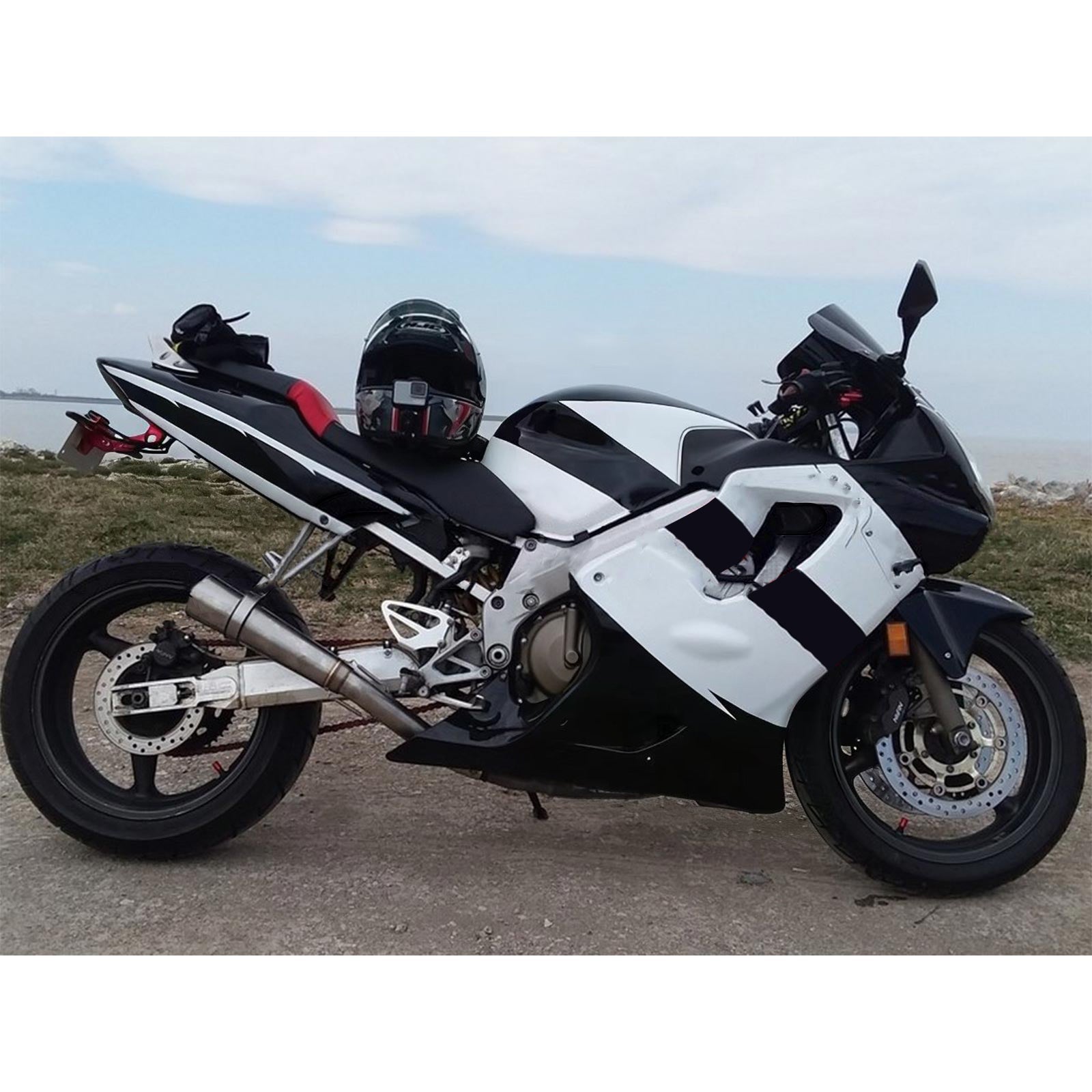 Amotopart Honda CBR600 F4i 2004-2007 White&Black Fairing Kit