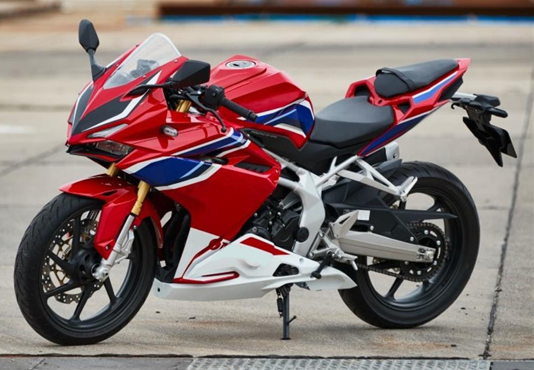 Amotopart 2017-2022 Honda CBR250RR White Red Blue Fairing Kit