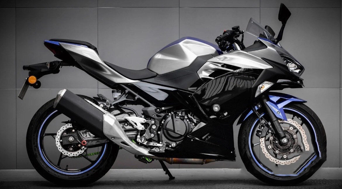 Amotopart Kawasaki EX400/Ninja400 2018-2023 Silver&Blue Fairing Kit