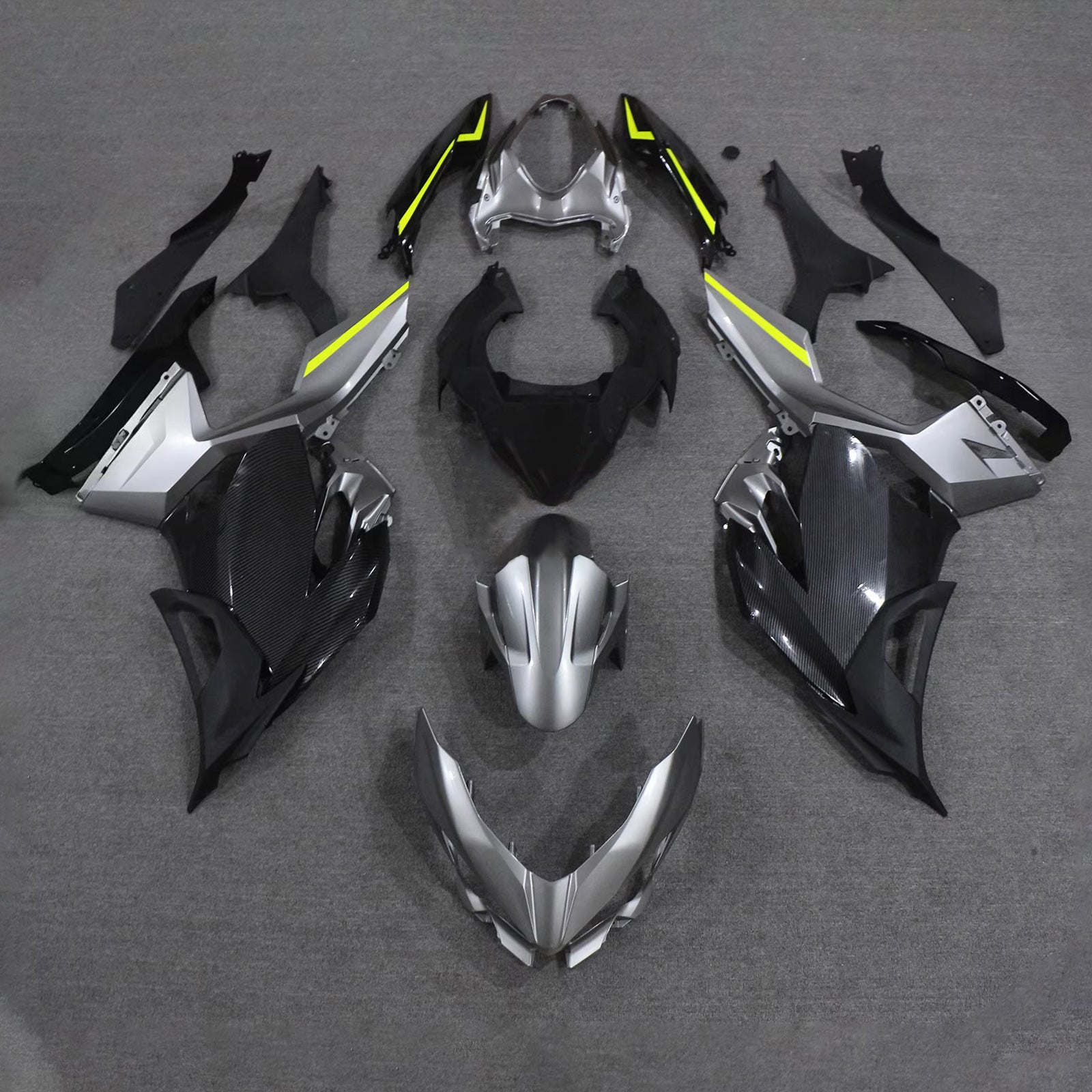 Amotopart 2018–2024 Kawasaki EX400/Ninja400 Verkleidungsset mit grau-schwarzem Karbonfasermuster